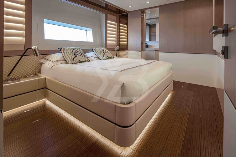 Lady K yacht interior 28