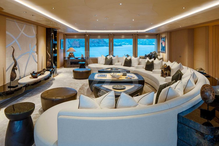 DreAMBoat yacht interior 7