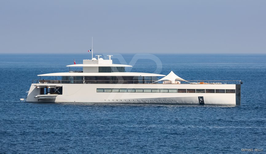 Venus yacht exterior 20