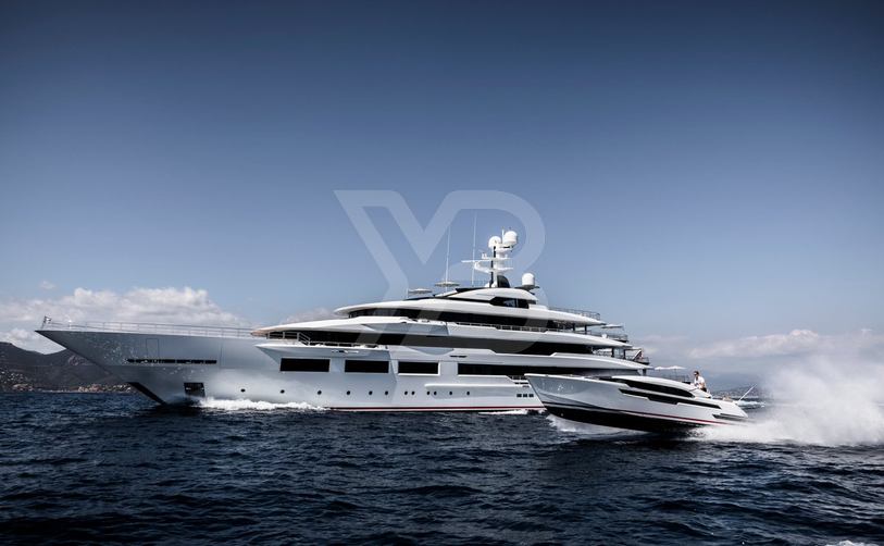 DreAMBoat 1 yacht exterior 2