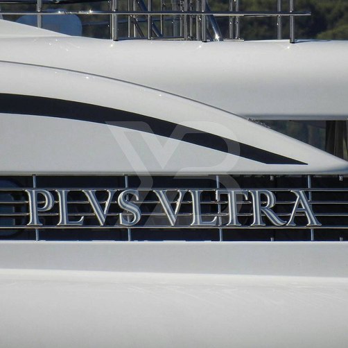 Plvs Vltra yacht interior 36