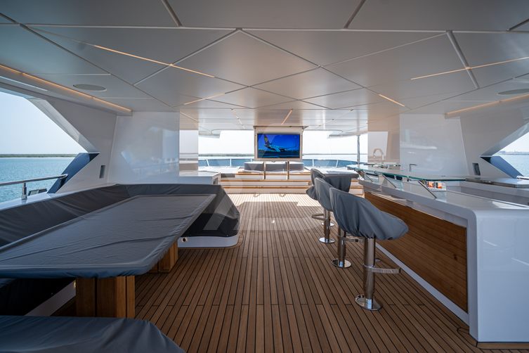 Simplicity yacht interior 9