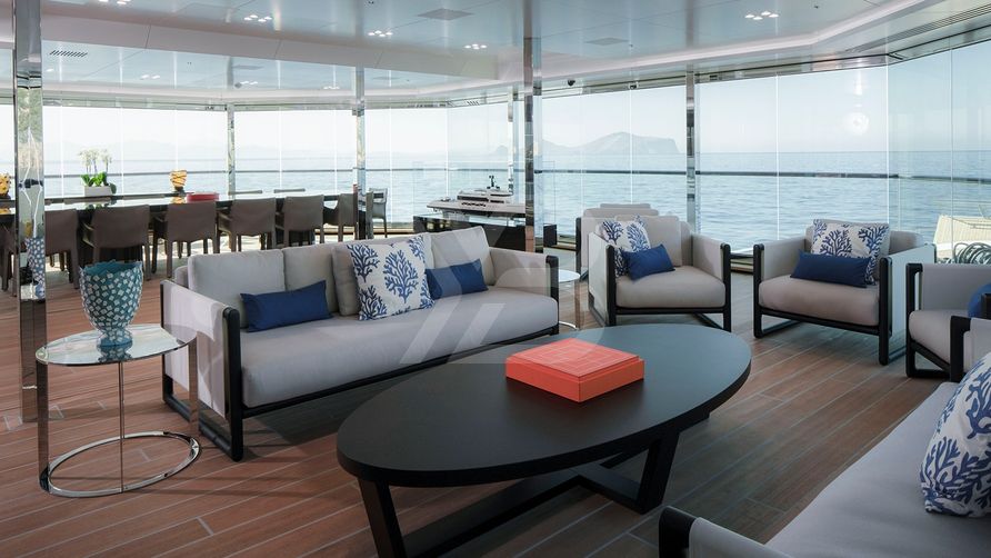 Bold yacht interior 24