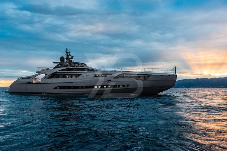 Touch Me yacht exterior 2