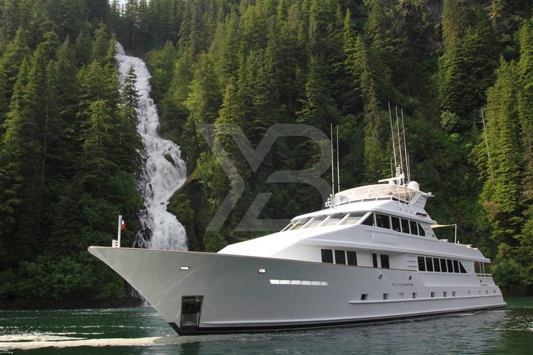 Serenity yacht exterior 2