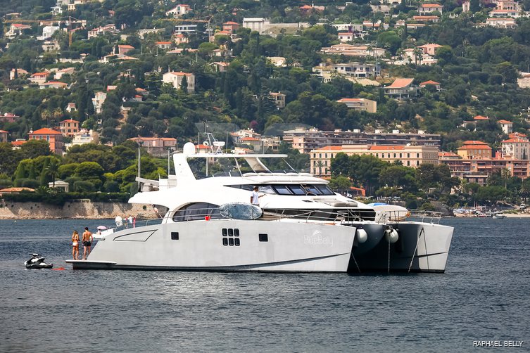 Blue Belly yacht exterior 3