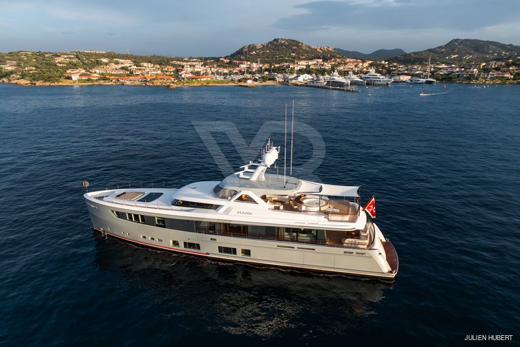Josephine yacht exterior 14