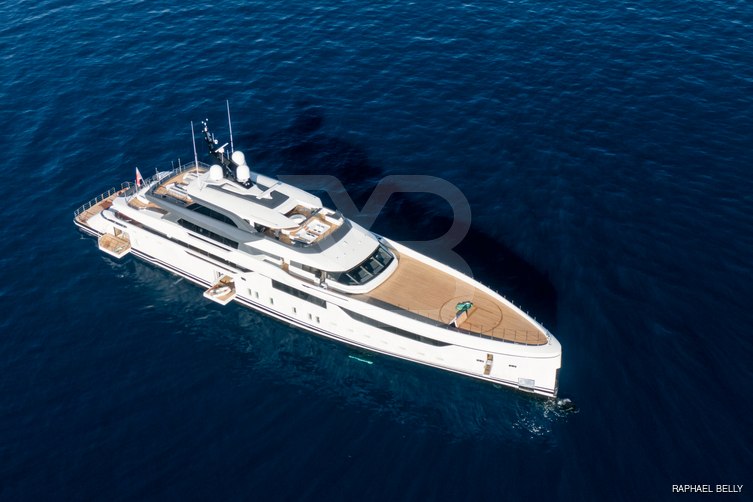 Malia yacht exterior 12