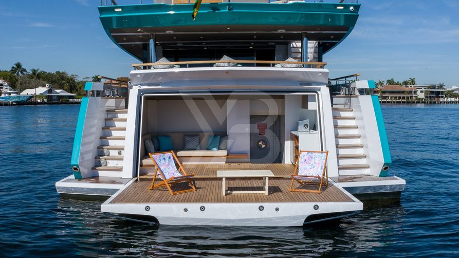 Masha yacht exterior 3