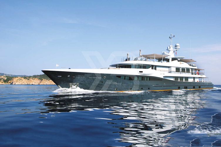 Gene Machine yacht exterior 2