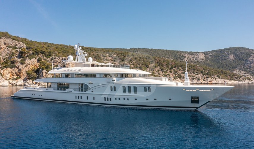 Lady Vera yacht exterior 5