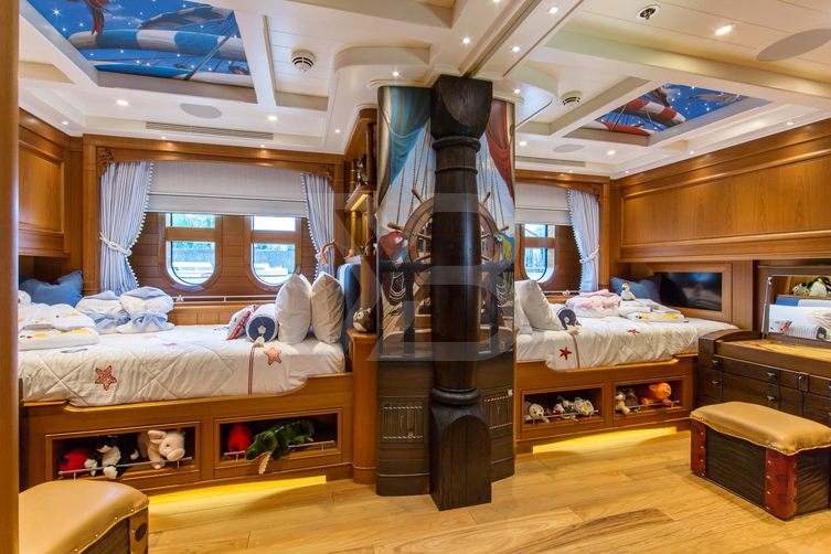 Sea Owl yacht interior 25