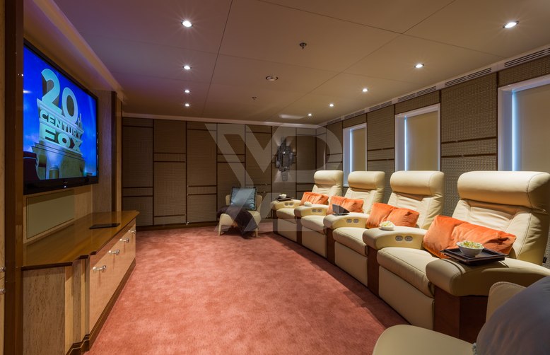 Seakid II yacht interior 16