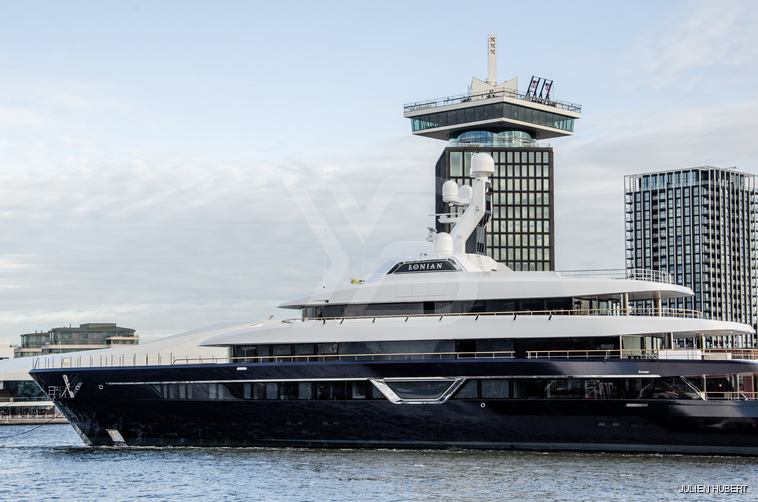 Lonian yacht exterior 8