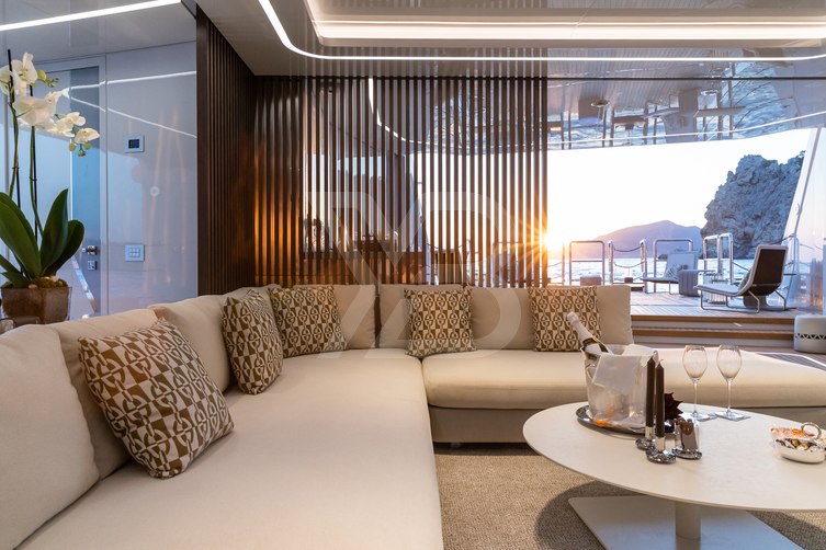 Artisan yacht interior 123