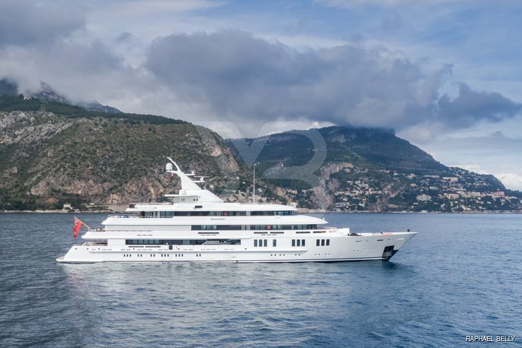 Boadicea yacht exterior 45