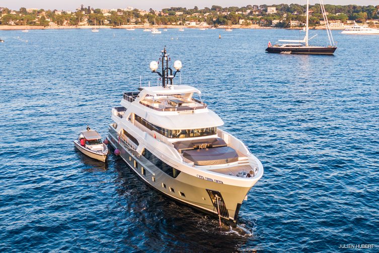 Astrum yacht exterior 6