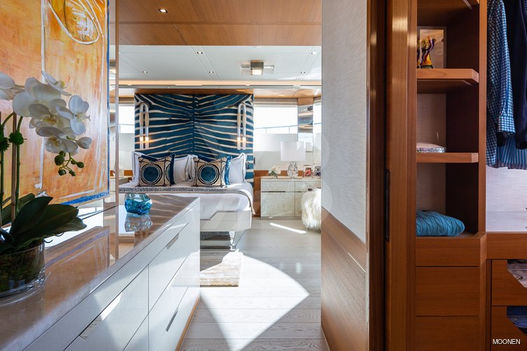 Botti yacht interior 11