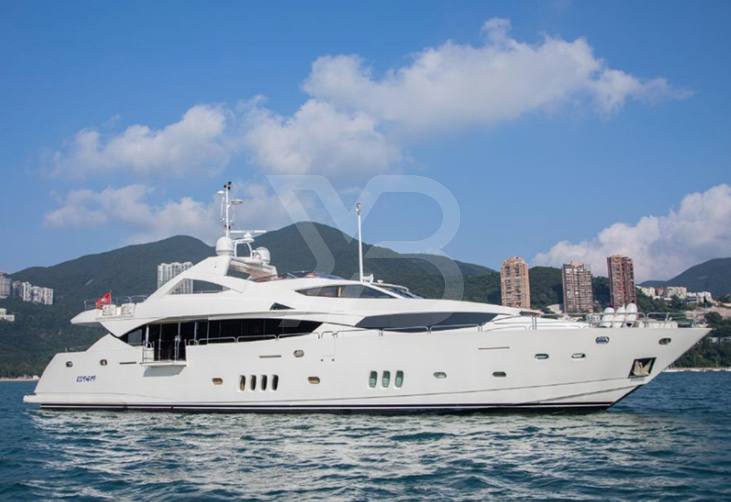 King of Oil yacht exterior 3