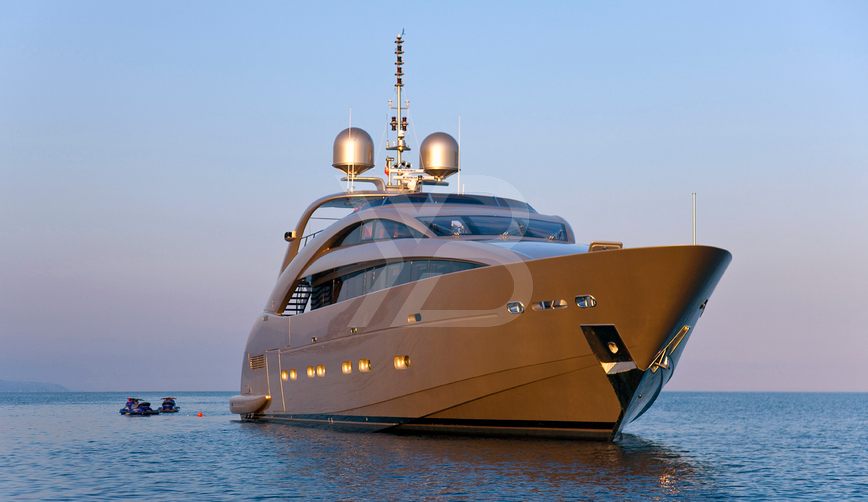 Soiree yacht exterior 3