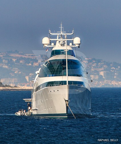 Yas yacht exterior 3