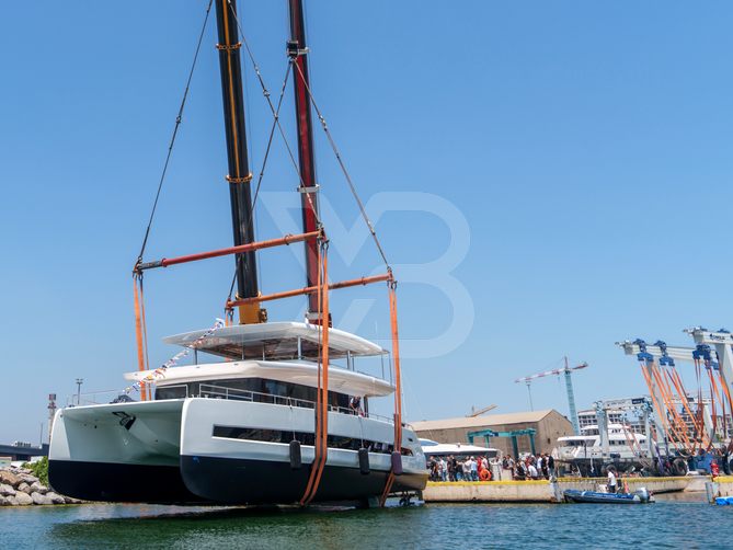 E-CAT 80/02 yacht exterior 8