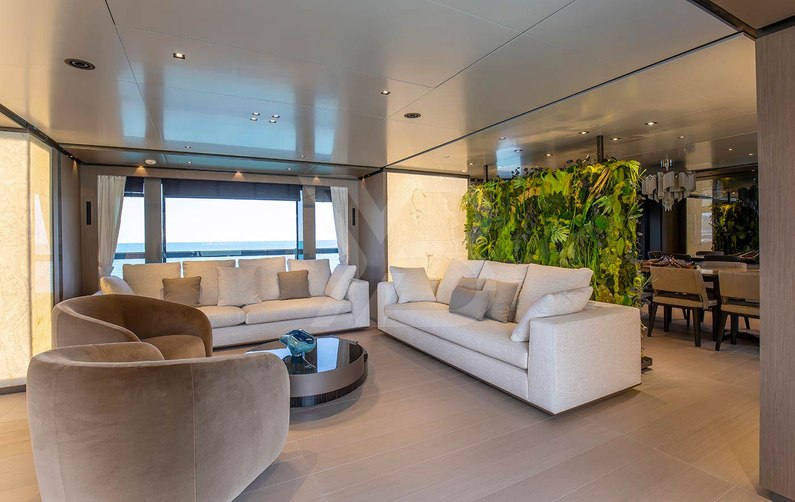 Panam yacht interior 12