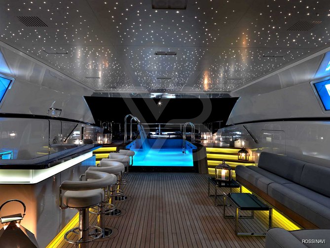 High Power III yacht interior 12