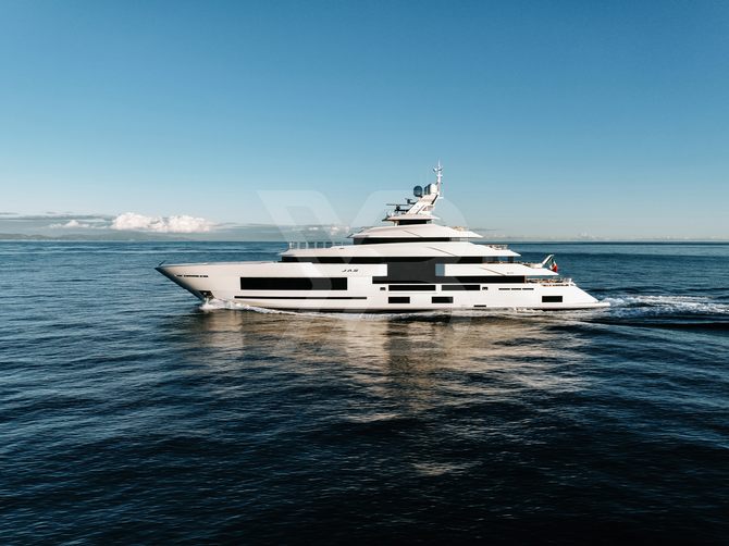 Jas yacht exterior 10