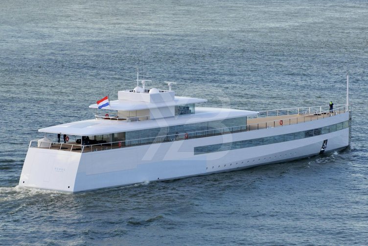 Venus yacht exterior 23