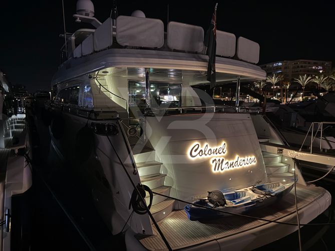 Colonel Manderson yacht interior 3