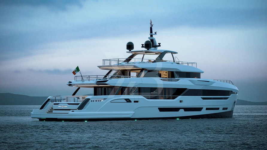 Lee yacht exterior 16