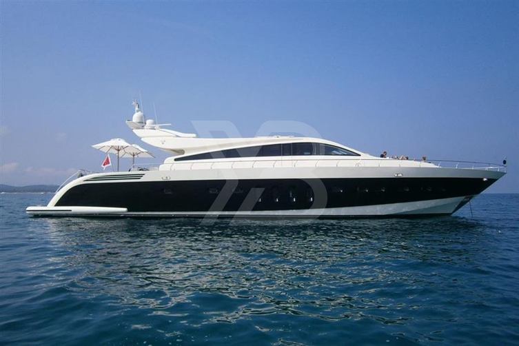 Venture yacht exterior 4