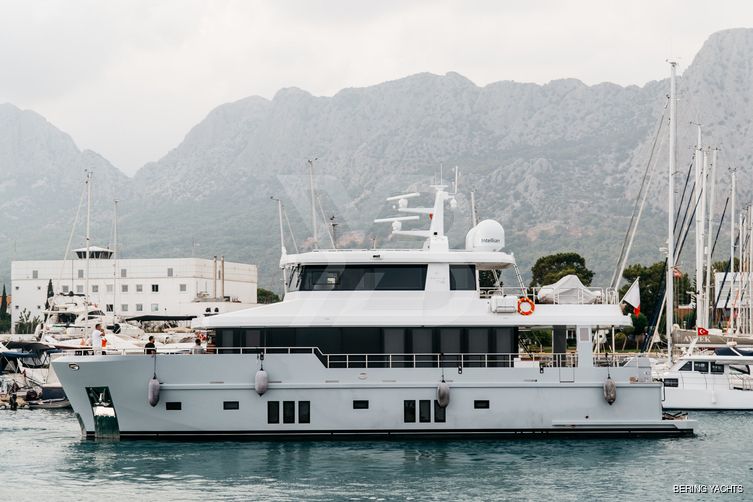 Lemanja yacht exterior 2