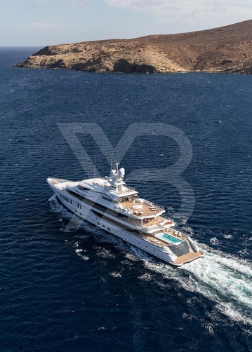 Plvs Vltra yacht exterior 61