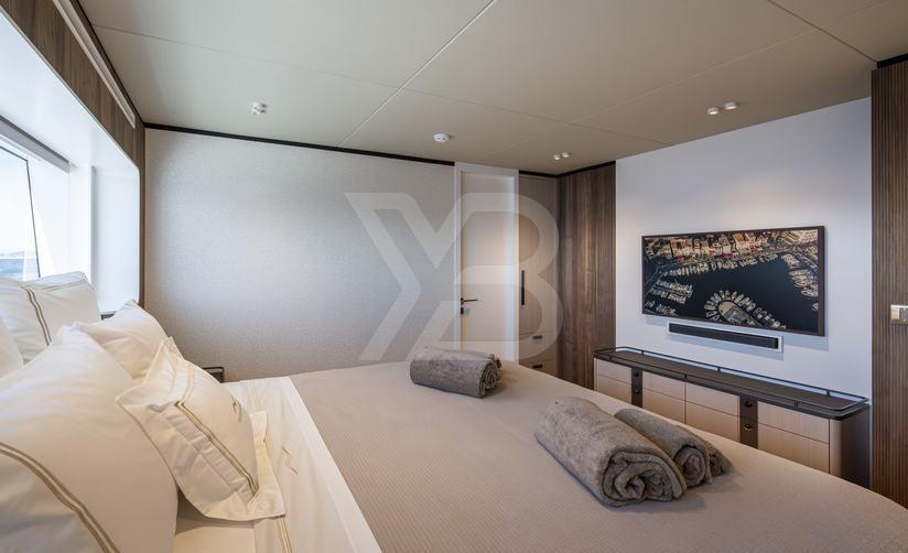 Tuccini yacht interior 26