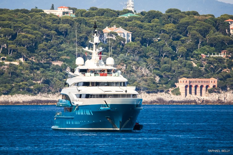 Sunrays yacht exterior 41