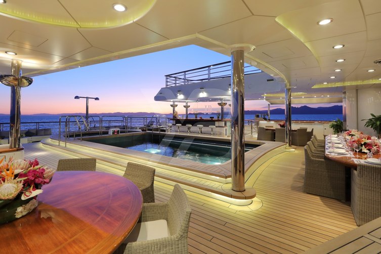 Octopus yacht interior 5