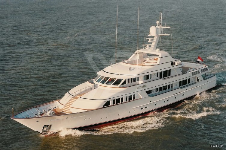 Teleost yacht exterior 4