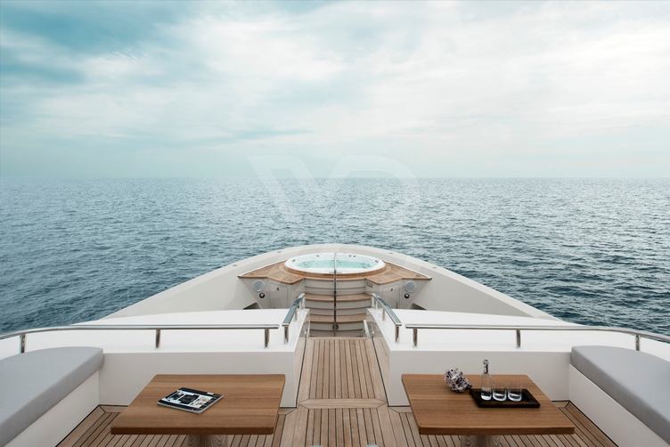 Nadhira yacht exterior 4