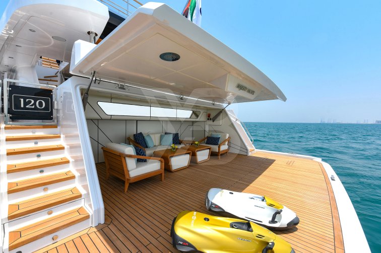 Rocket ONE yacht exterior 14