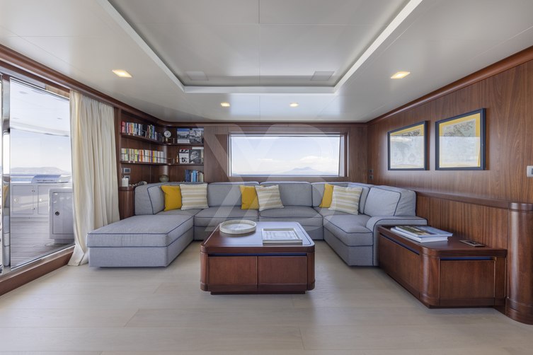 Crowbridge yacht interior 24