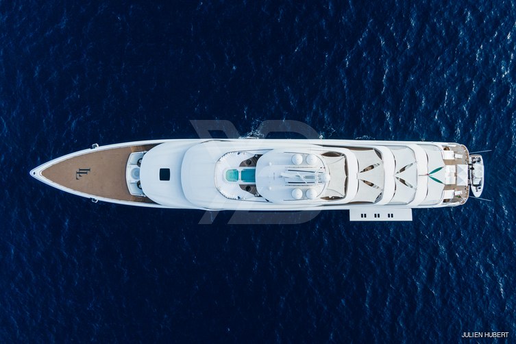 Lady Lara yacht exterior 30