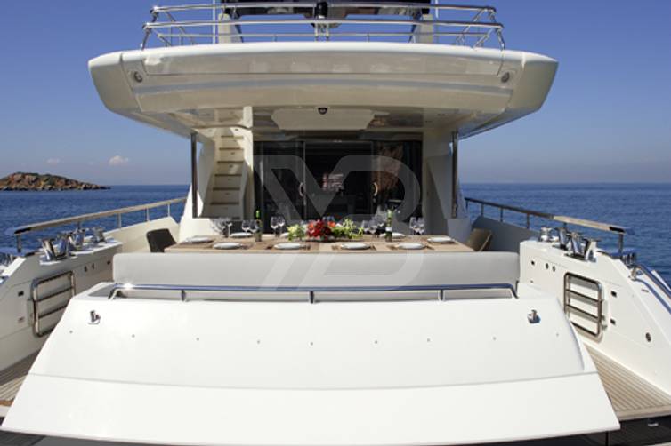Dragon yacht exterior 5