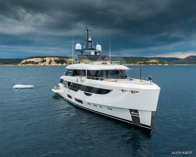 Northern Escape yacht exterior 21