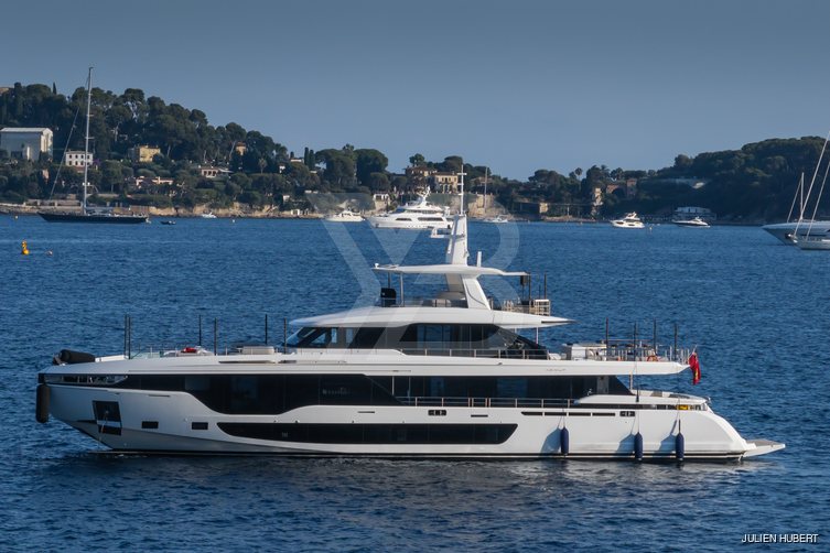 Abie yacht exterior 9