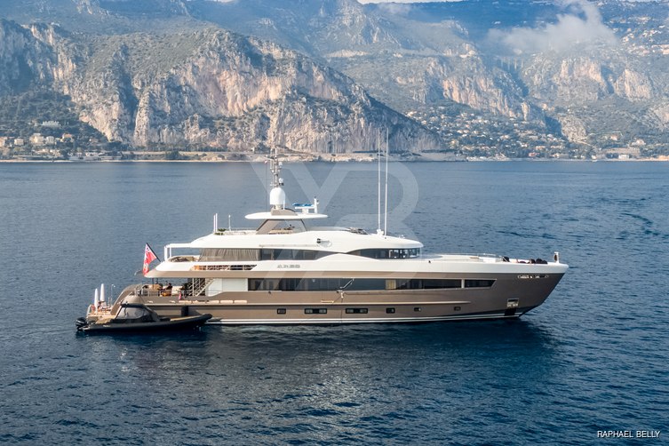 Ares yacht exterior 11