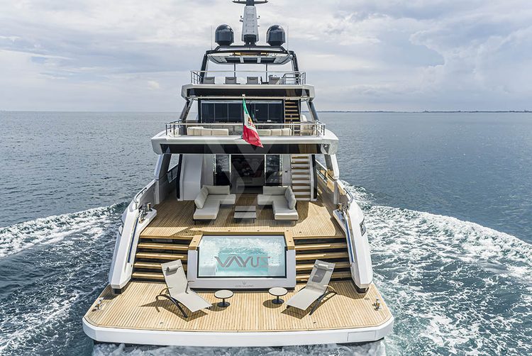 Vayus yacht exterior 6