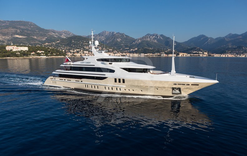 Seakid II yacht exterior 34