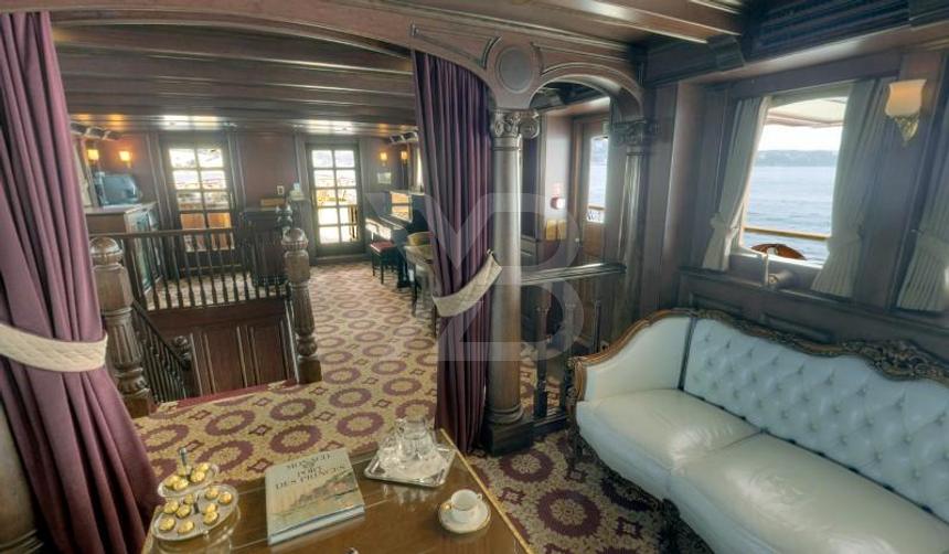 SS Delphine yacht interior 16